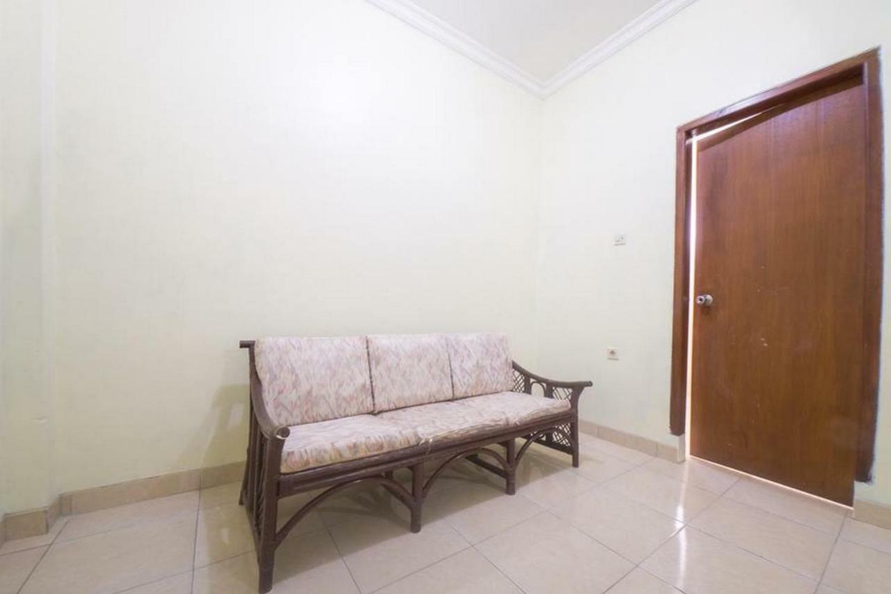 Reddoorz Near Nusa Cendana University Kupang  Eksteriør billede